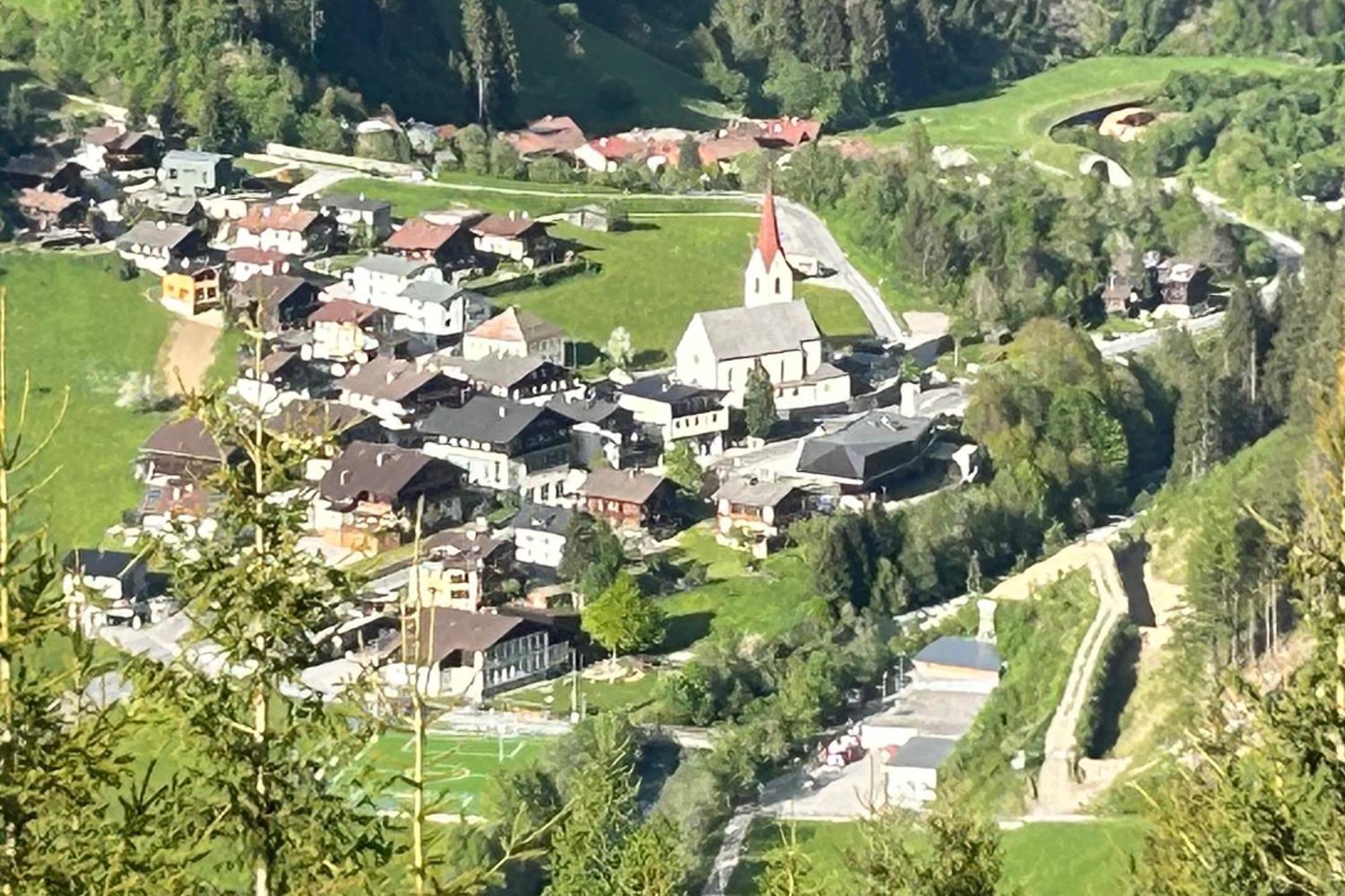 Haus Waldblick Daire Hopfgarten in Defereggen Dış mekan fotoğraf